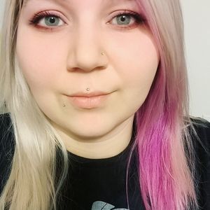 Meet your Posher, Courtney